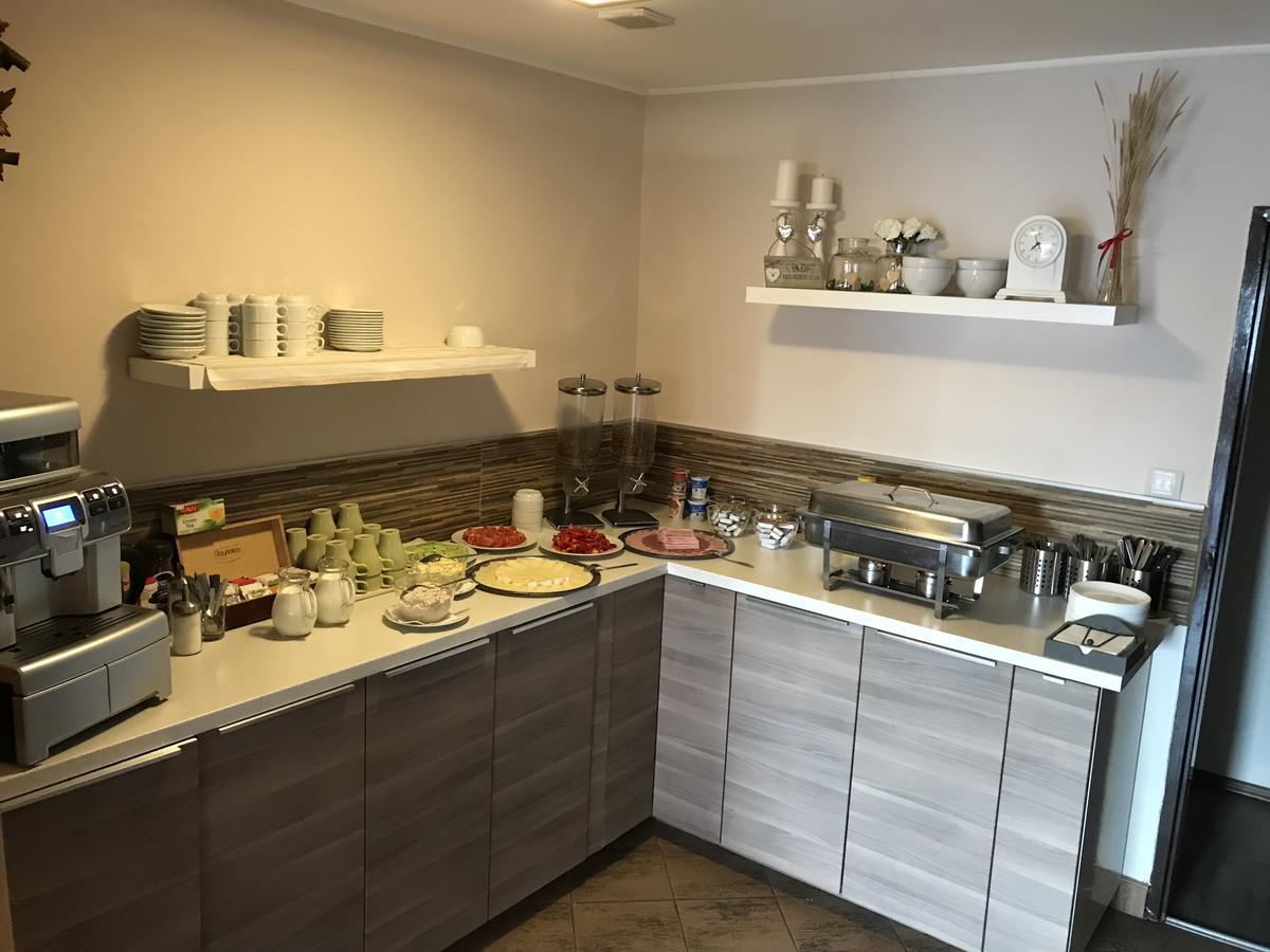 Restaurace A Penzion U Hasicu Klimkovice Екстер'єр фото